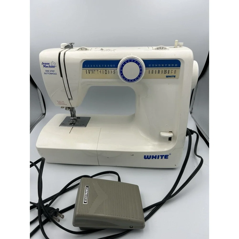 White Jeans Machine Sewing Machine With Foot Pedal Model 4042 Works W/ Manual